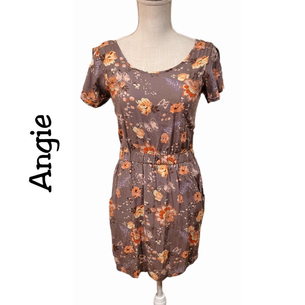 Angie Medium Tan Floral Dress Keyhole Back Medium